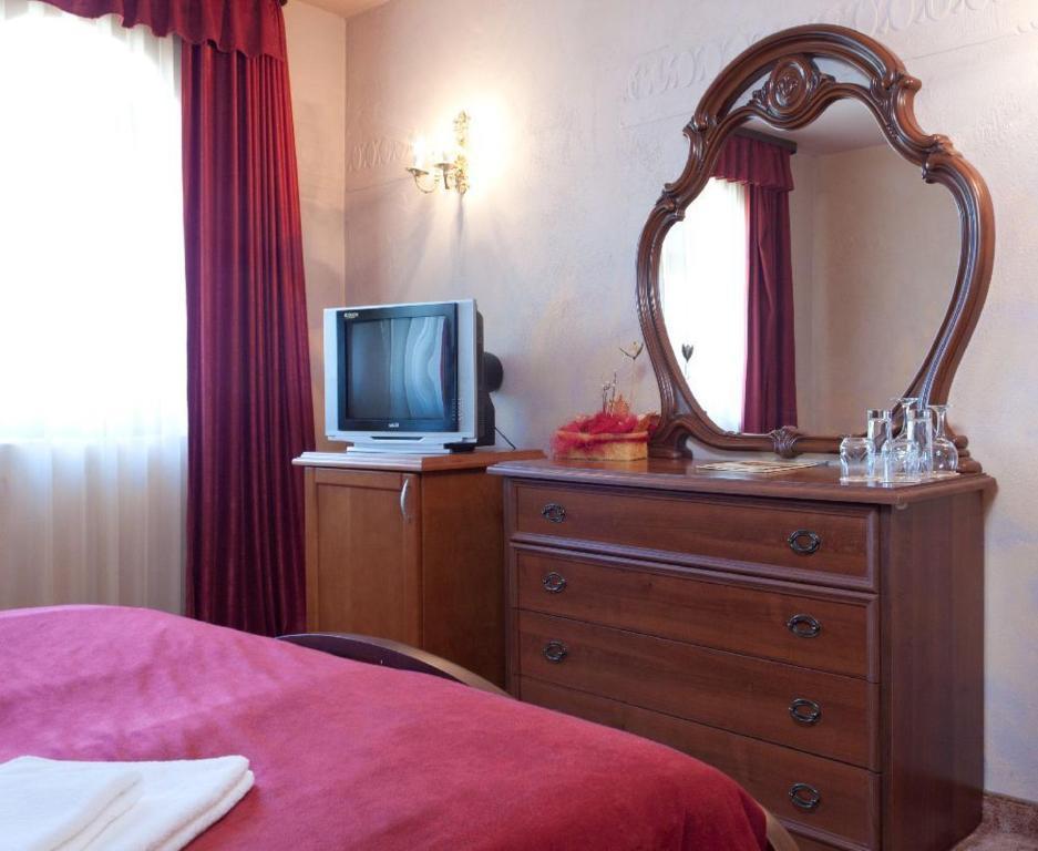 Kaloyanova Fortress Hotel Arbanasi Phòng bức ảnh