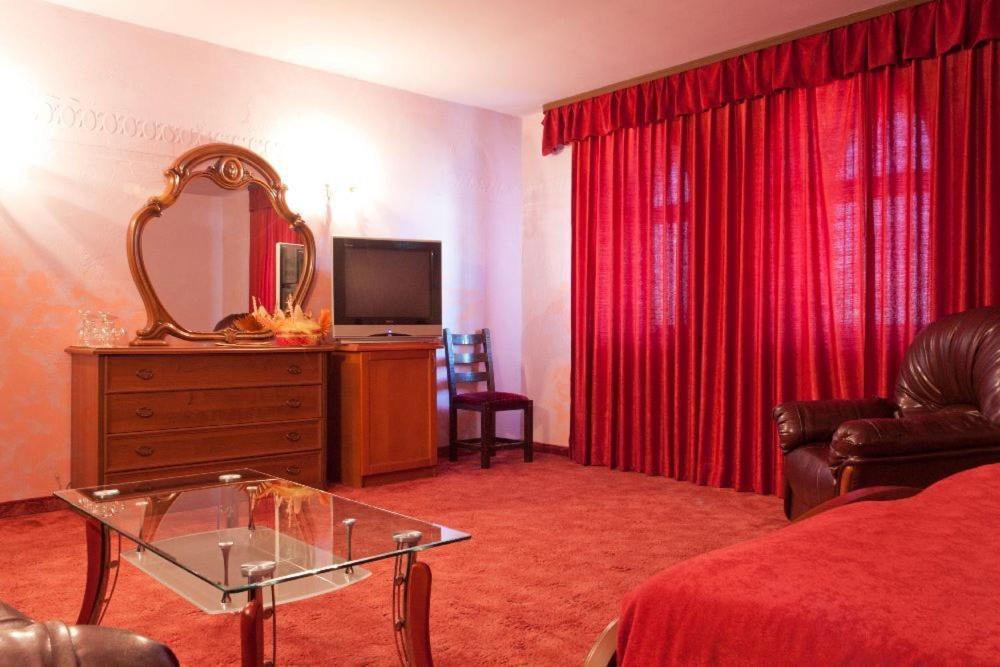 Kaloyanova Fortress Hotel Arbanasi Phòng bức ảnh